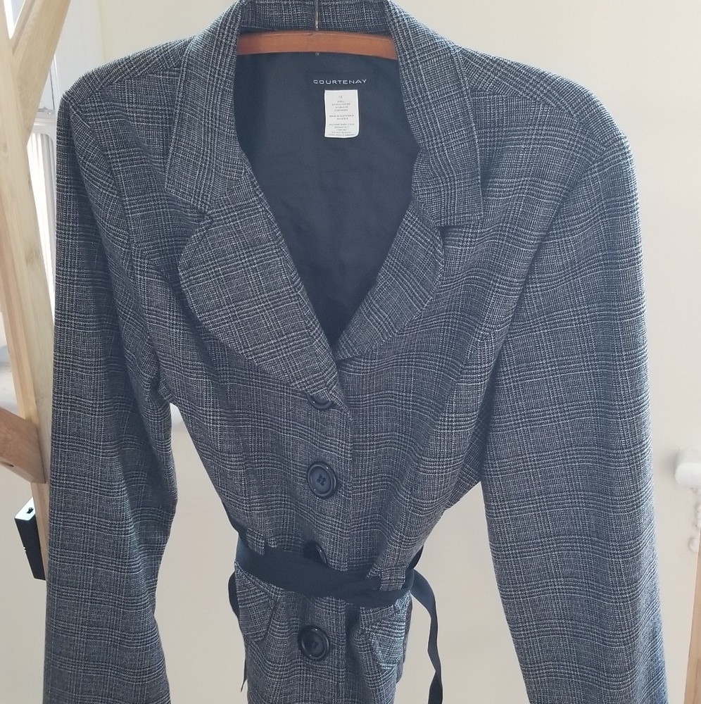 Courtenay blazer gray and black size 14
